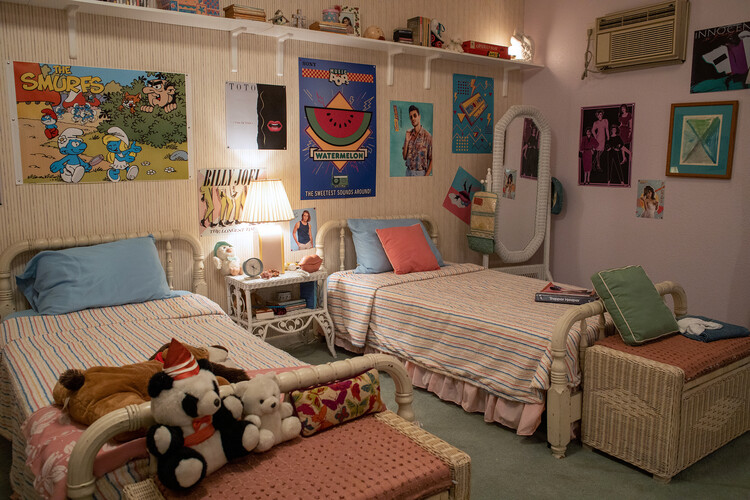 Production Design: "Gordita Chronicles" and the 1980s Hialeah-Miami Aesthetics - Image 15 of 18